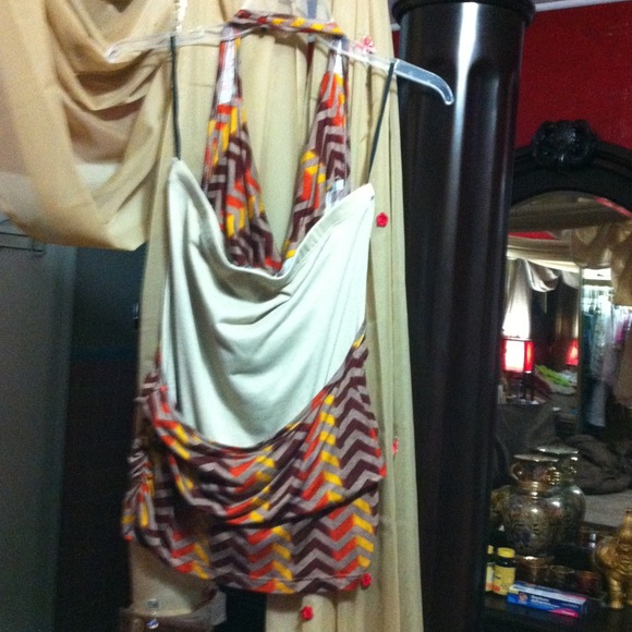 Summer top - Picture 3 of 4