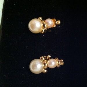AVON SNOWMAN EARRINGS NIB