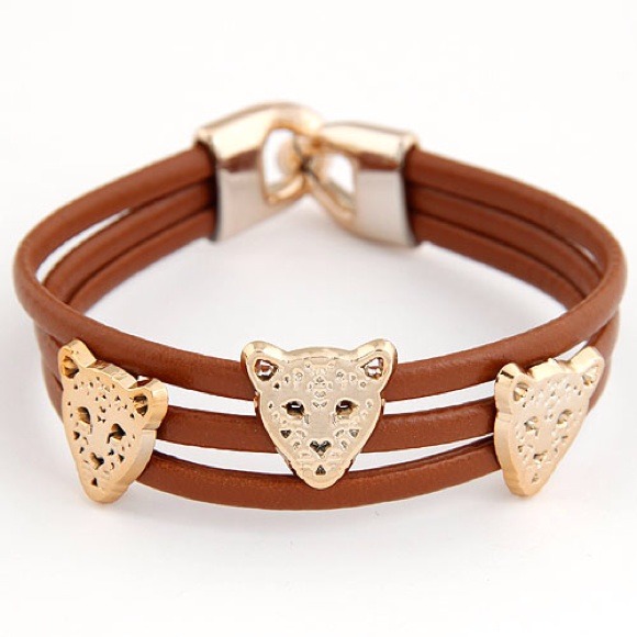 ❌SOLD BUNDLE❌Leopard head Bracelet