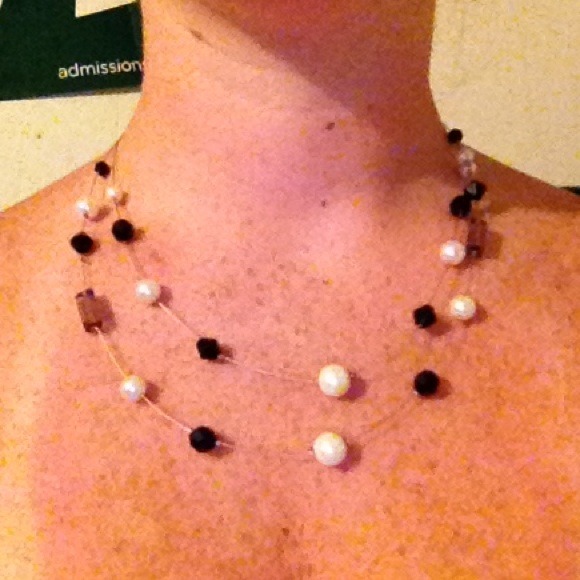 Black & White Beaded Necklace & Earrings