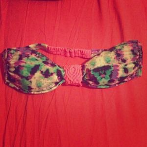 Bathing suit bandeau top (straps included)