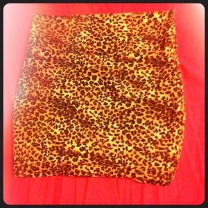 Leopard print skirt