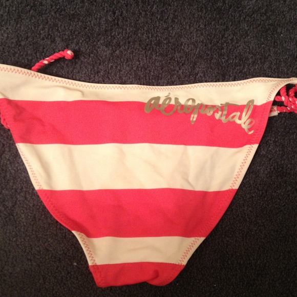 Bathing suit - Picture 3 of 4