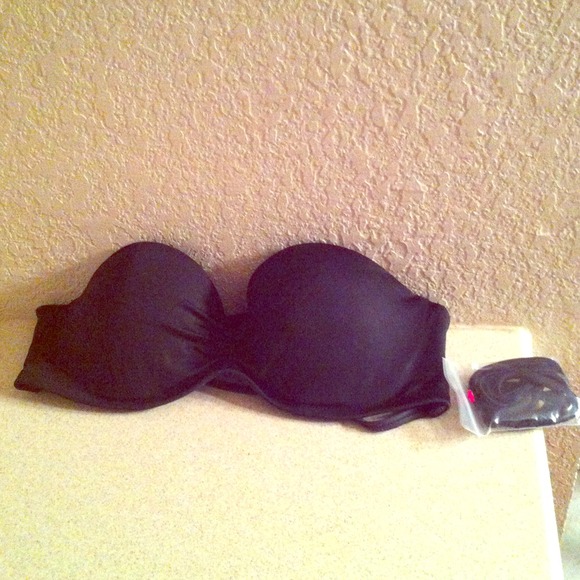 ✂️PRICE CUT! ✂️Victoria's Secret Bathing Suit Top