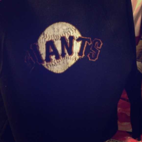 Giants sweatshirt