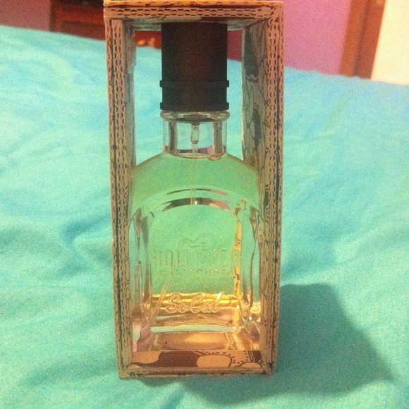 Hollister SOCAL perfume and Tea Tree bundle!