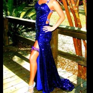 Sherri hill prom dress 2013 collection