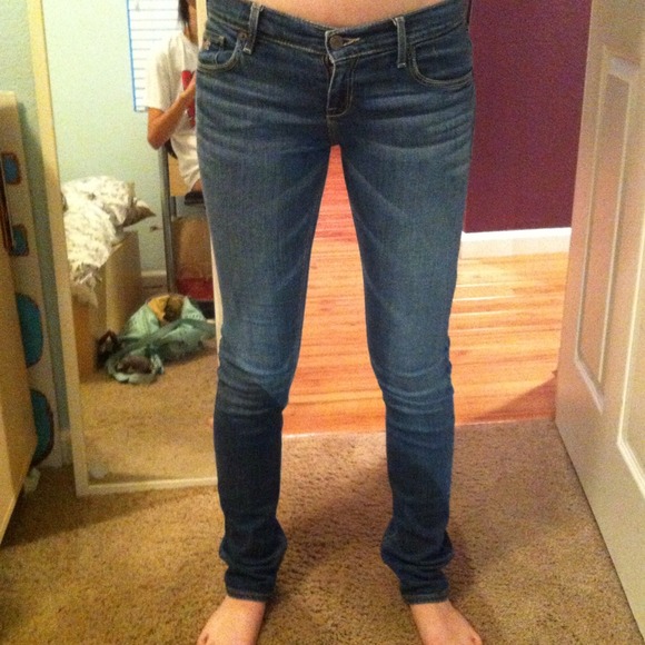 🚫SOLD🚫Hollister Skinny Jeans