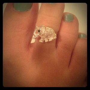 🚫🚫🚫 SOLD 🚫🚫🚫Elephant toe ring