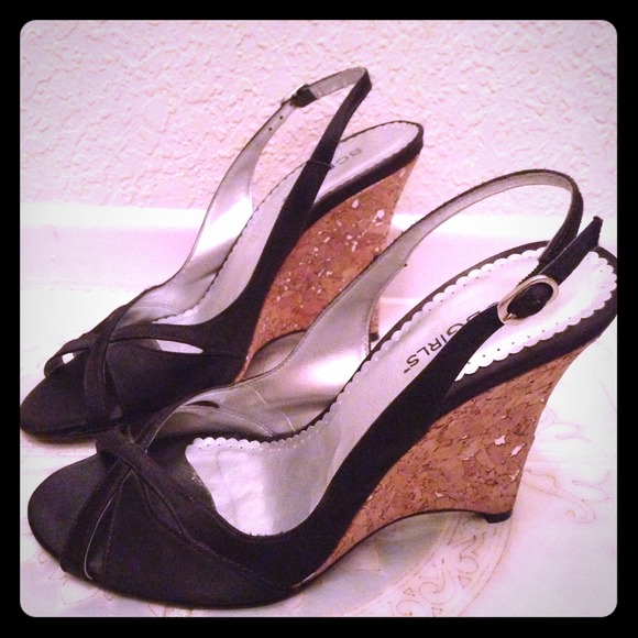 BCBG Wedges