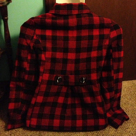 πThrift!π πHost Pick!π Warm plaid pea coat!β€ - Picture 3 of 4