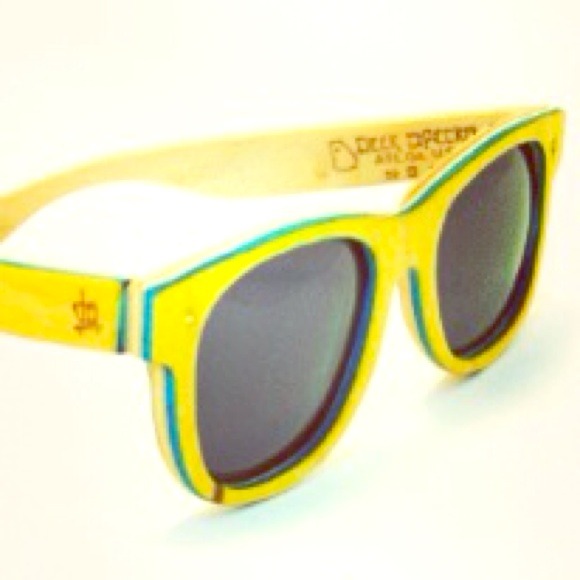 All sorts of sunglasses, clear frames & Styles.