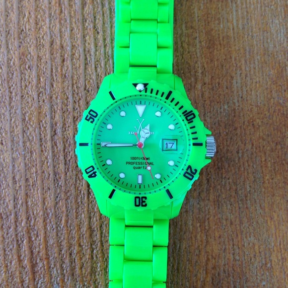 Authentic Toy Watch - Lime Green - Picture 2 of 2
