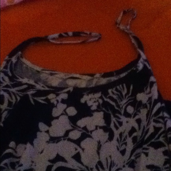 Tank top. - Picture 2 of 3