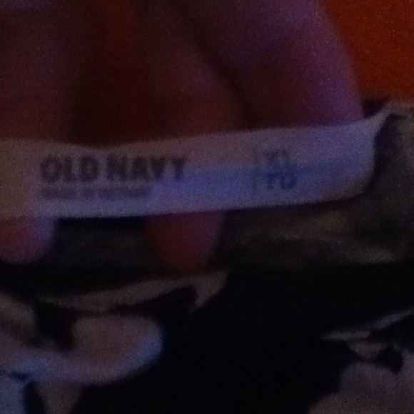 Tank top. - Picture 3 of 3