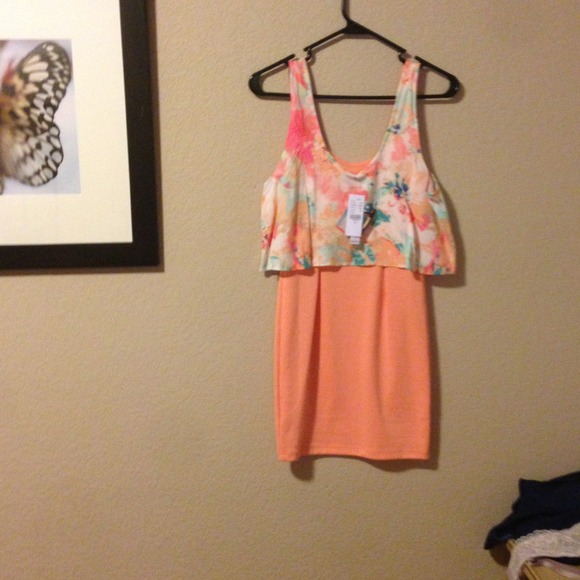 ❌SOLD IN BUNDLE❌✨HOST PICKS✨🎉Roxy dress - Picture 2 of 2