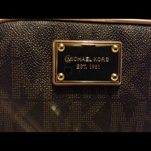 SOLD!!..Authentic Michael Kors - Picture 2 of 3