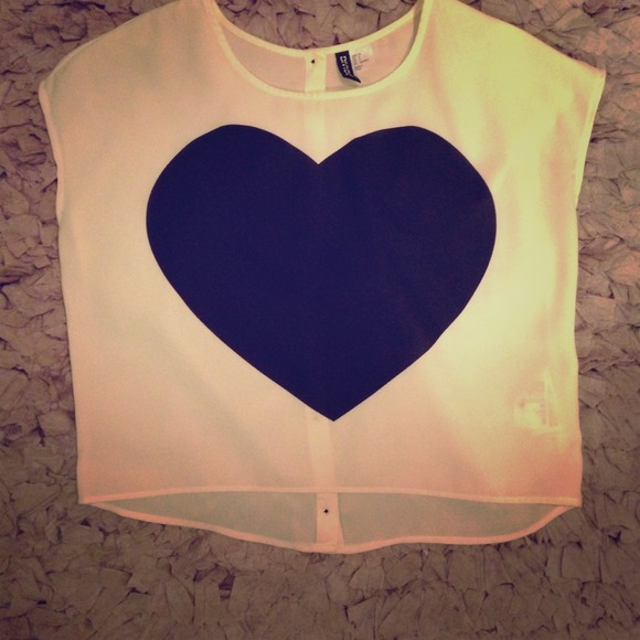 H&M button back shirt