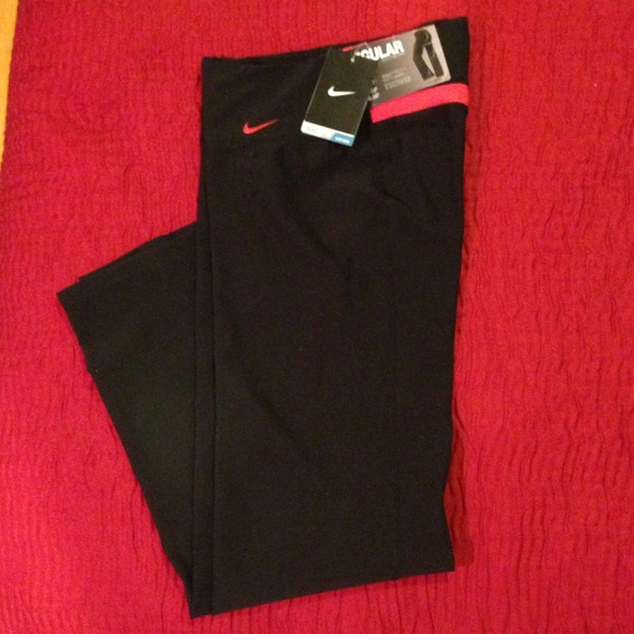 ⛔️Sold in Bundle! Nike Dri-Fit/Stay Cool Pants - Picture 2 of 2