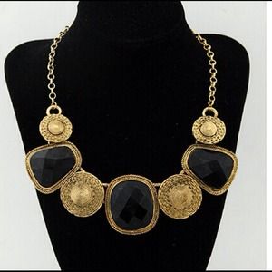 ❌SOLD❌Black Fashion Necklace