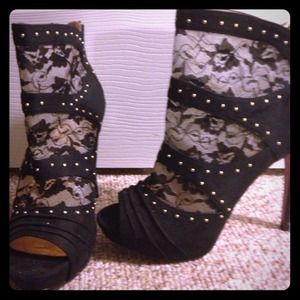 BLACK LACE HIGH HEEL PUMP ANKLE BOOTIE PEEP TOE