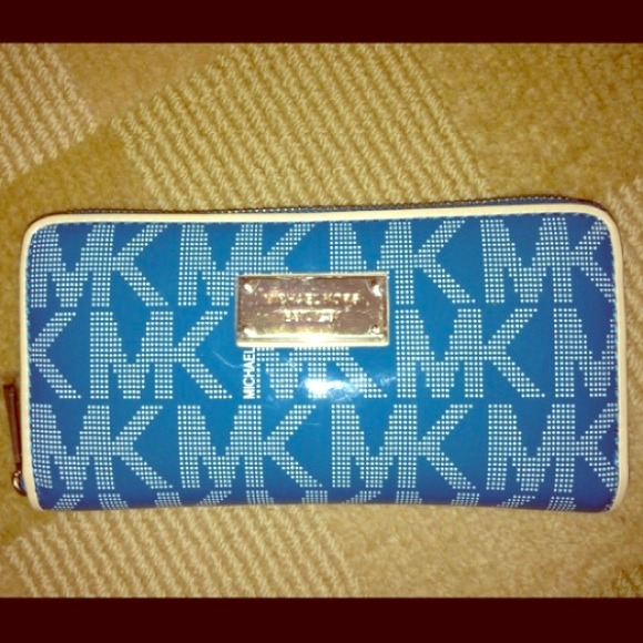 Micheal Kors Wallet