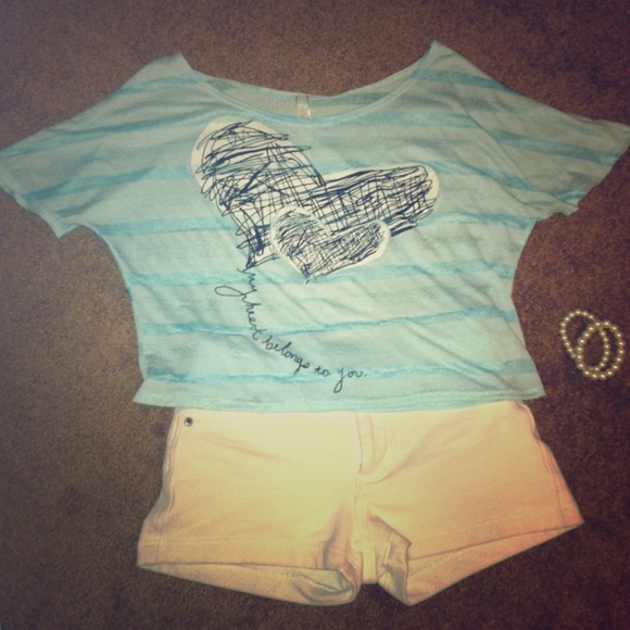 📦SOLD📦Small Baby Blue Crop Top
