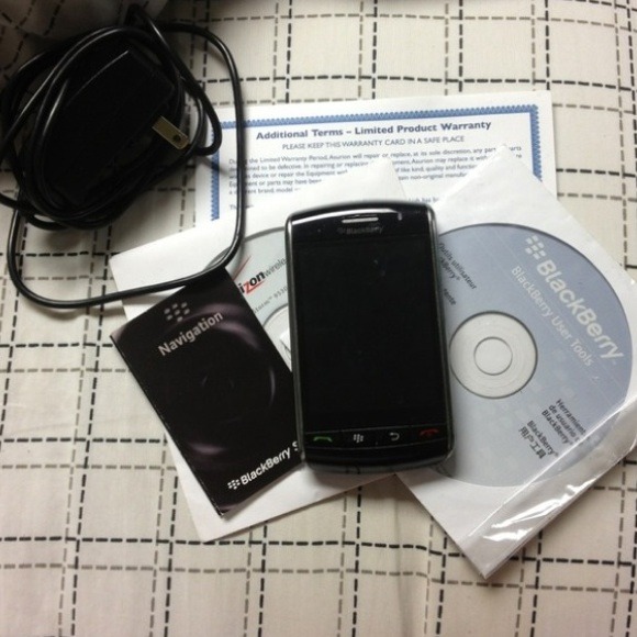 👍BlackBerry Storm! Box, Charger, Disk, Warranty. - Picture 3 of 3