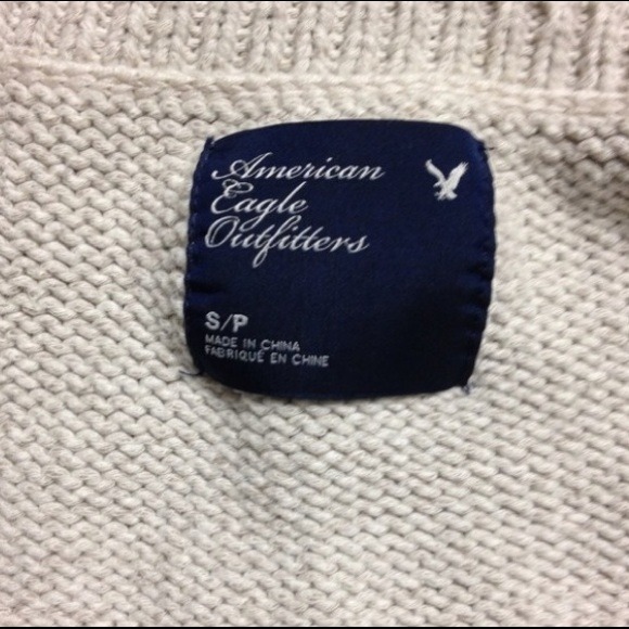 American Eagle Fall Sweater! - Picture 2 of 3