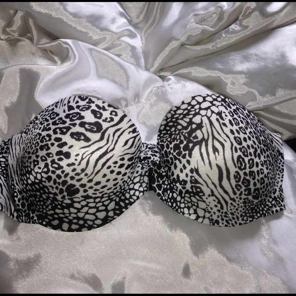 Victoria Secret Strapless Bra