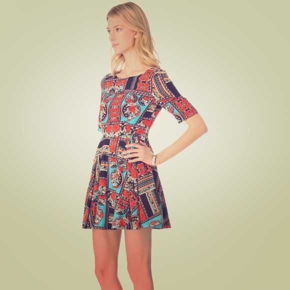 Kiss from a rose MinkPink dress