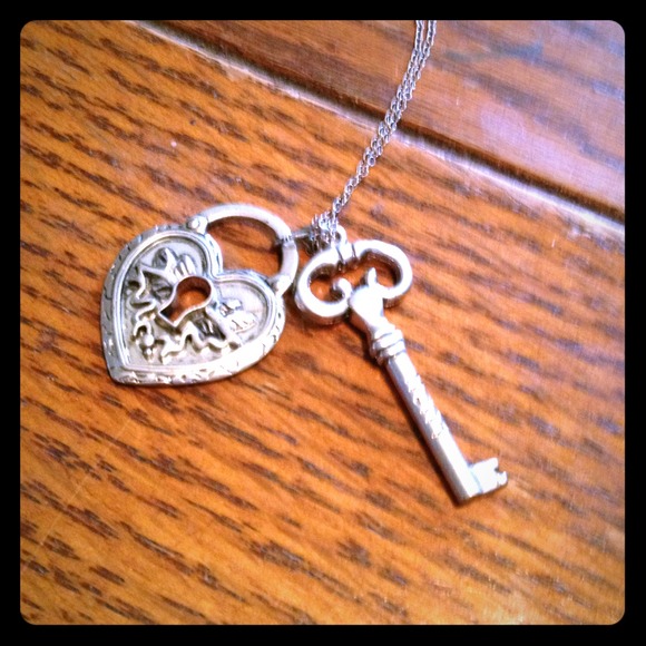 Sterling silver lock - Picture 1 of 1