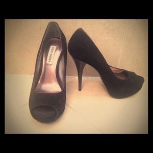 Steve Madden Black Peeptoe Heels - Size 7