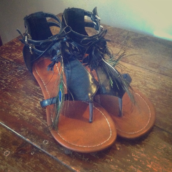 ❌TRADED❌Bamboo sandals