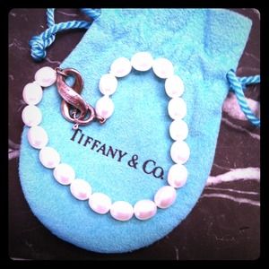Tiffany & Co Pearl Infinity Bracelet
