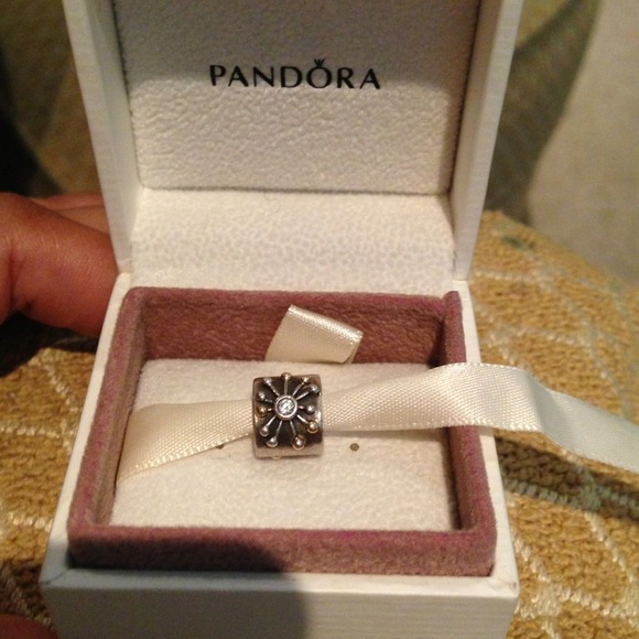💢SOLD💢Pandora charm