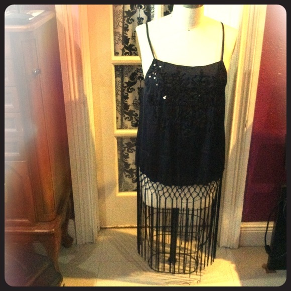 💜Embellished black fringe top💜