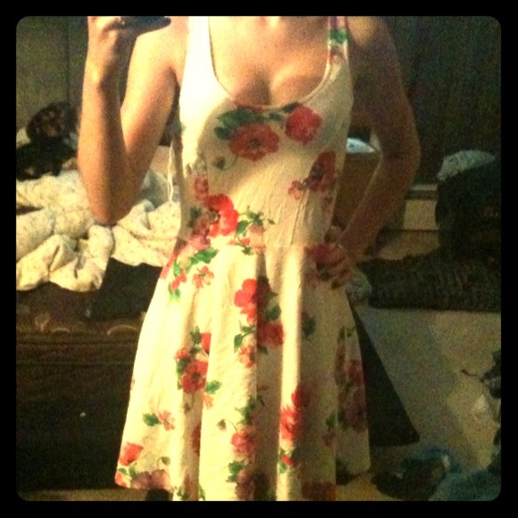TRADED NWT aero dress