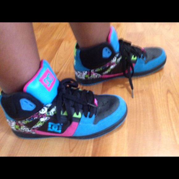 Colorful DC's - Picture 4 of 4