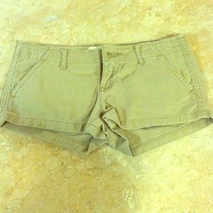 Khaki Hollister shorts
