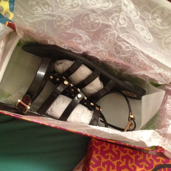 Authentic Tory Burch Vaughn jelly gladiators! - Picture 3 of 3