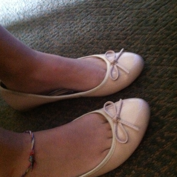light pink flats - Picture 1 of 3