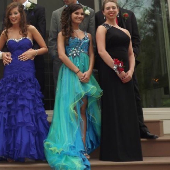 Beautiful turquoise and green prom dress! - Picture 3 of 4