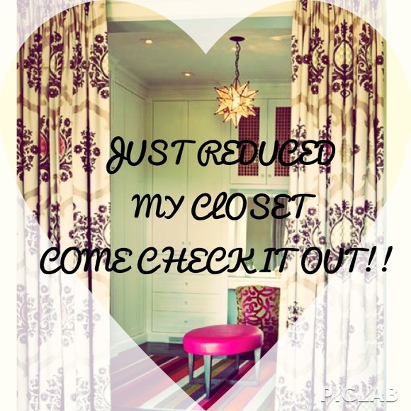 ❗❗❗REDUCED CLOSET❗❗❗