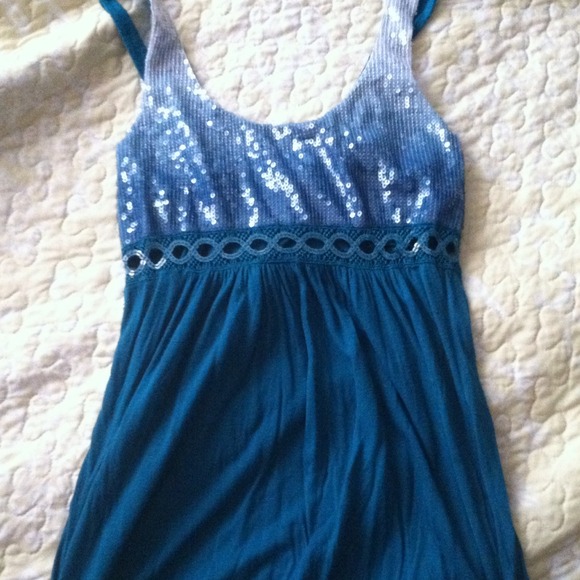 Sold in bundle to Sherry