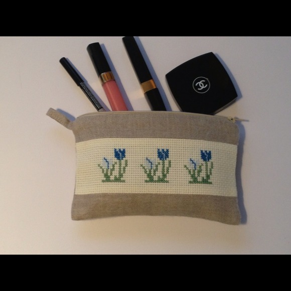 NEW CROSS STITCH FLORAL DESIGN COSMETIC BAG OS from Gayane's closet on