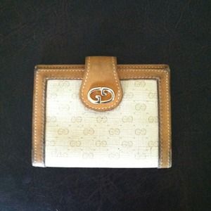 Gucci credit card wallet