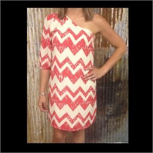 Chevron one shoulder dress. Size S,M,L.