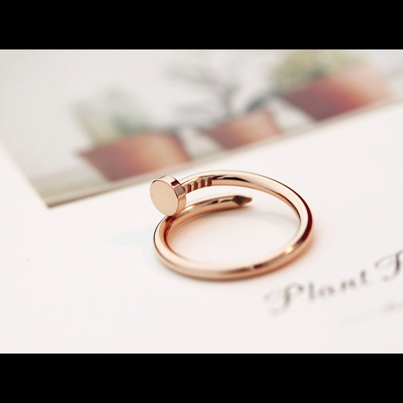 ❗️SOLD OUT Spiral nail ring - Picture 2 of 3