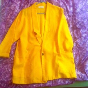 Yellow blazer